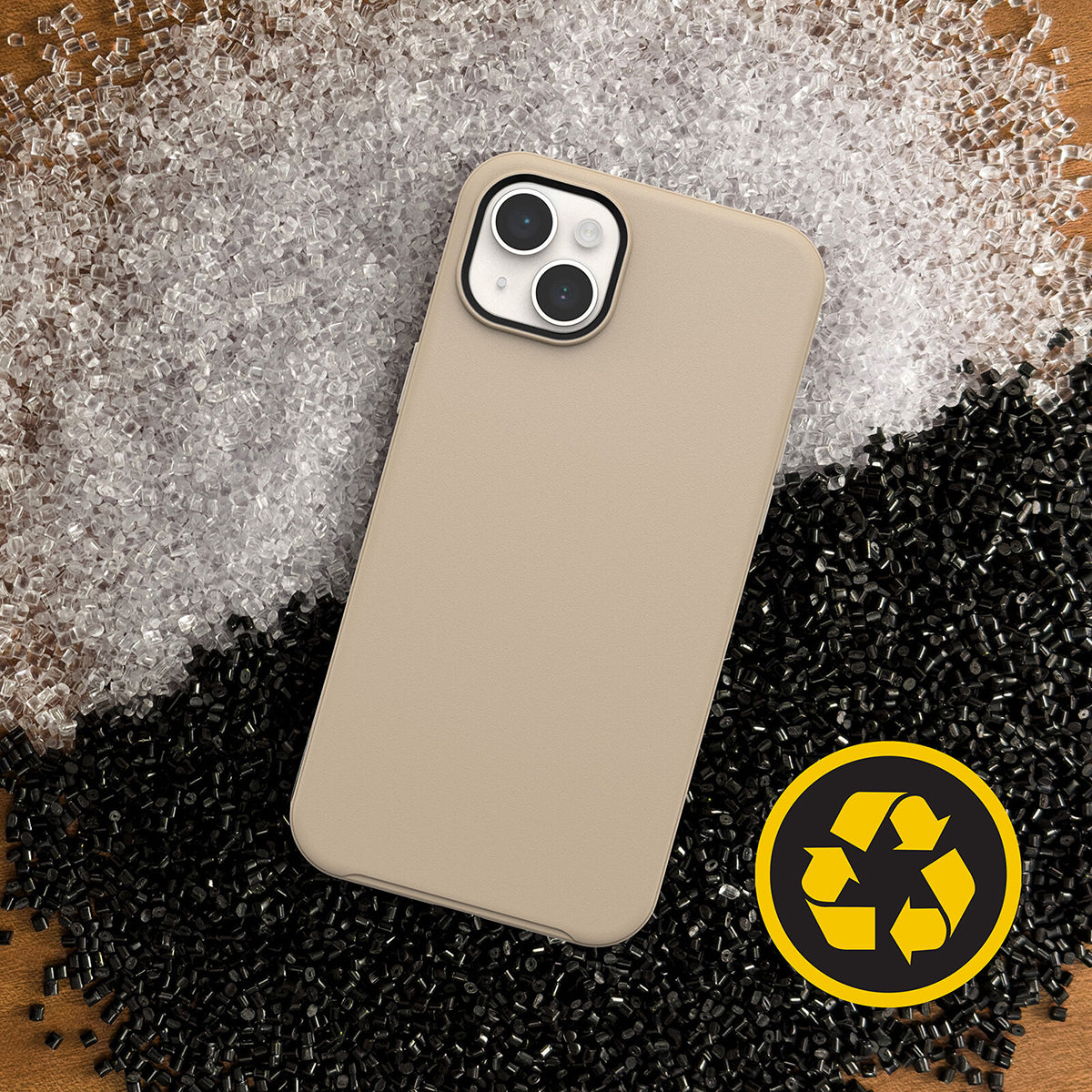 Otterbox Symmetry Phone Case for iPhone 14 Plus.
